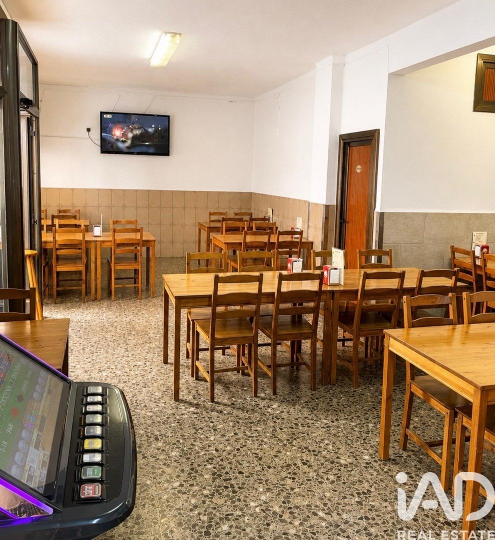 Cafe / restaurant in El Prat de Llobregat, Barcelona, Spain 120 sq.m. No. 188038