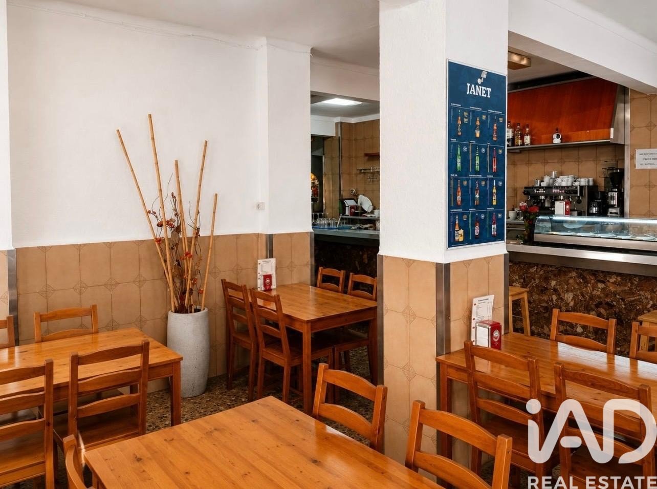 Cafe / restaurant in El Prat de Llobregat, Barcelona, Spain 120 sq.m. No. 188038