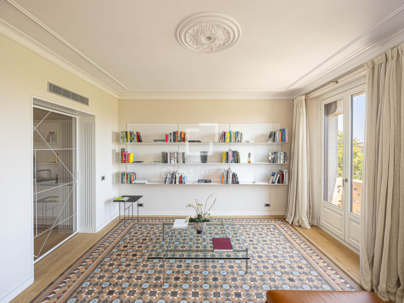 Apartamento en Barcelona, España 3 dormitorios, 182 m2 No. 150850