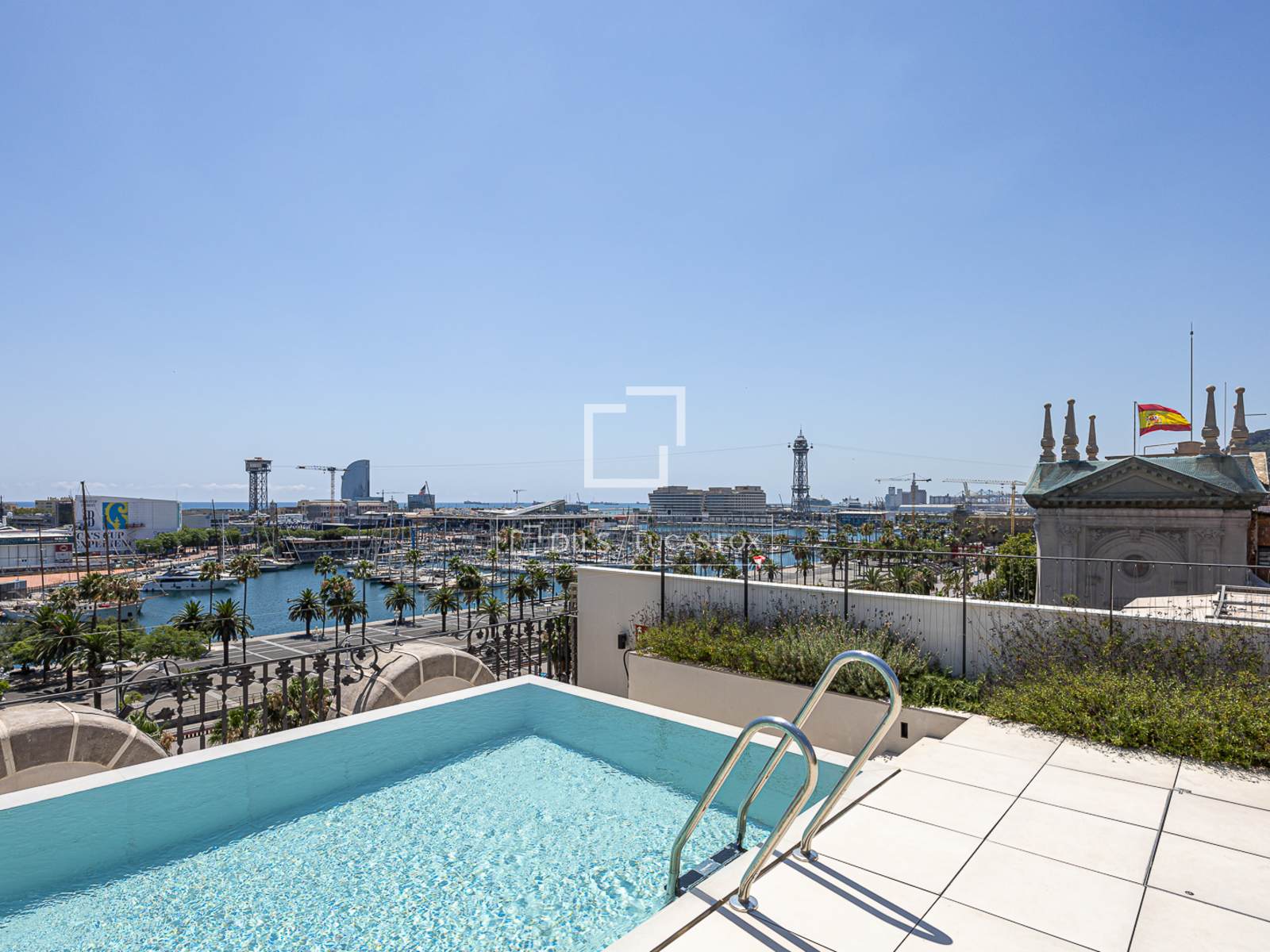 Apartamento en Barcelona, España 3 dormitorios, 182 m2 No. 150850
