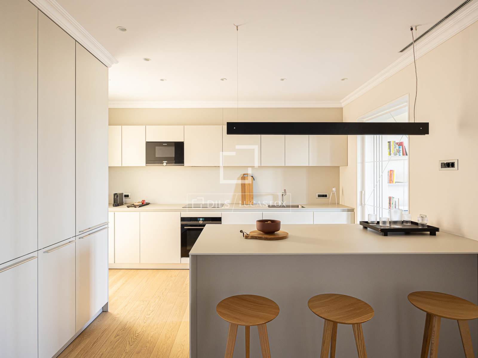 Apartamento en Barcelona, España 3 dormitorios, 182 m2 No. 150850