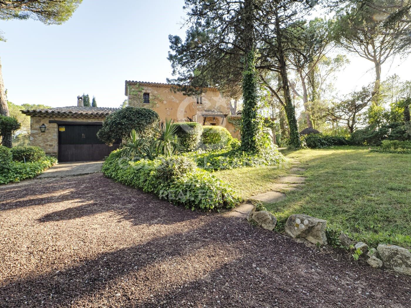 House à Caldes de Malavella, Girona, Espagne 5 chambres, 500 m2 No. 158209