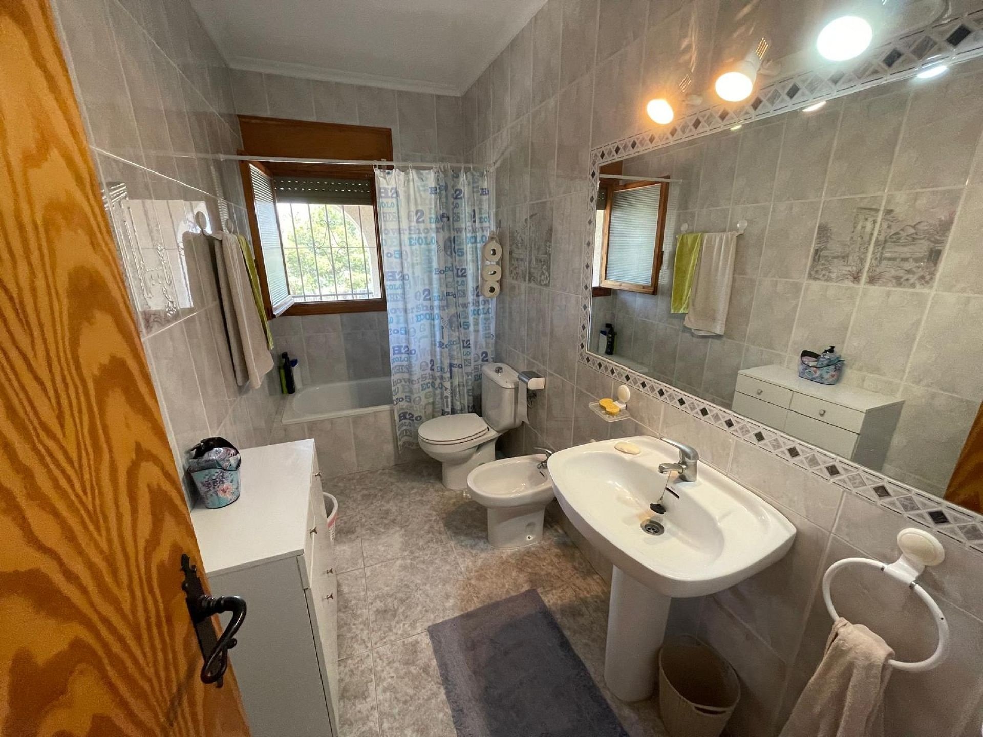 Villa a Alicante, Spagna 5 camere da letto, 130 mq. N° 168423
