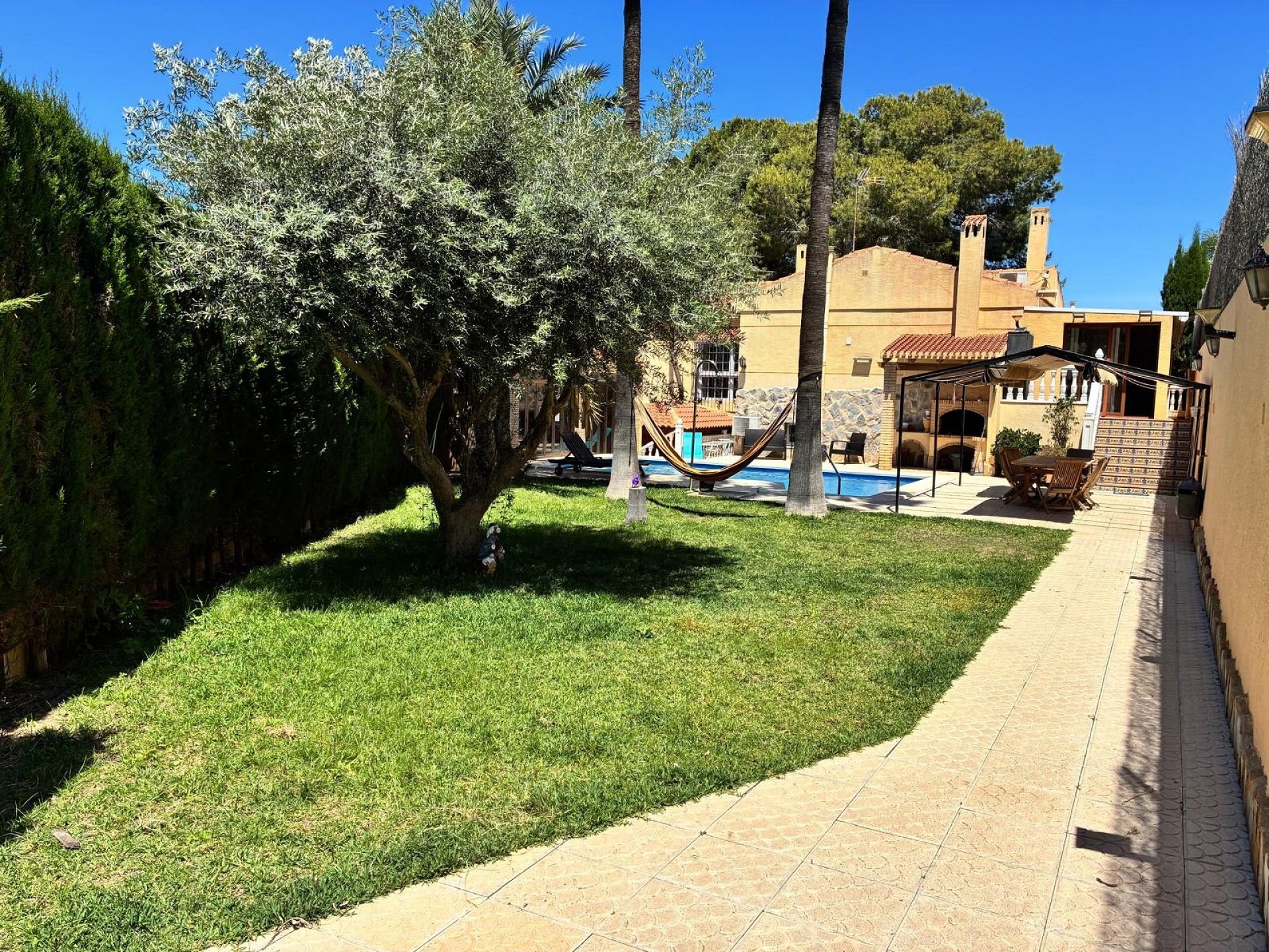 Villa en Los Balcones, Alicante, España 4 dormitorios, 257 m2 No. 168426