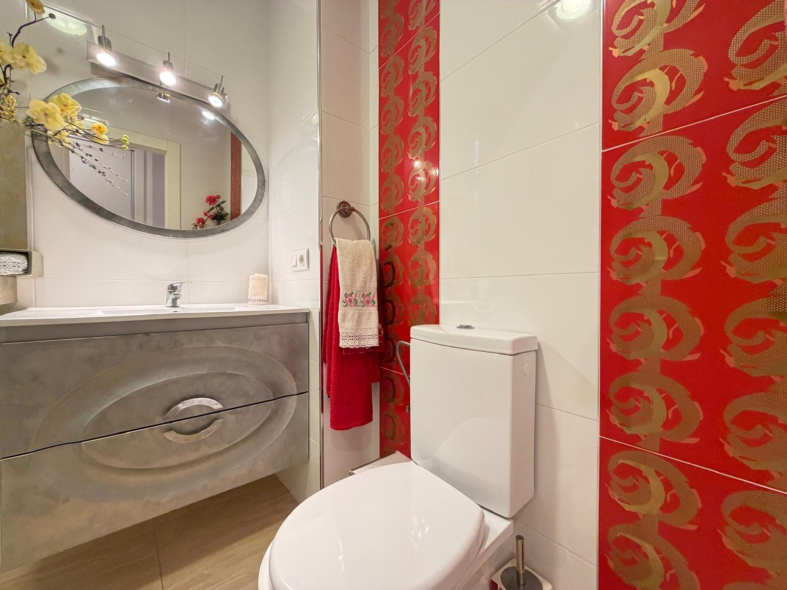 Apartment in Torrevieja, Alicante, Spain 2 bedrooms, 54 sq.m. No. 196182