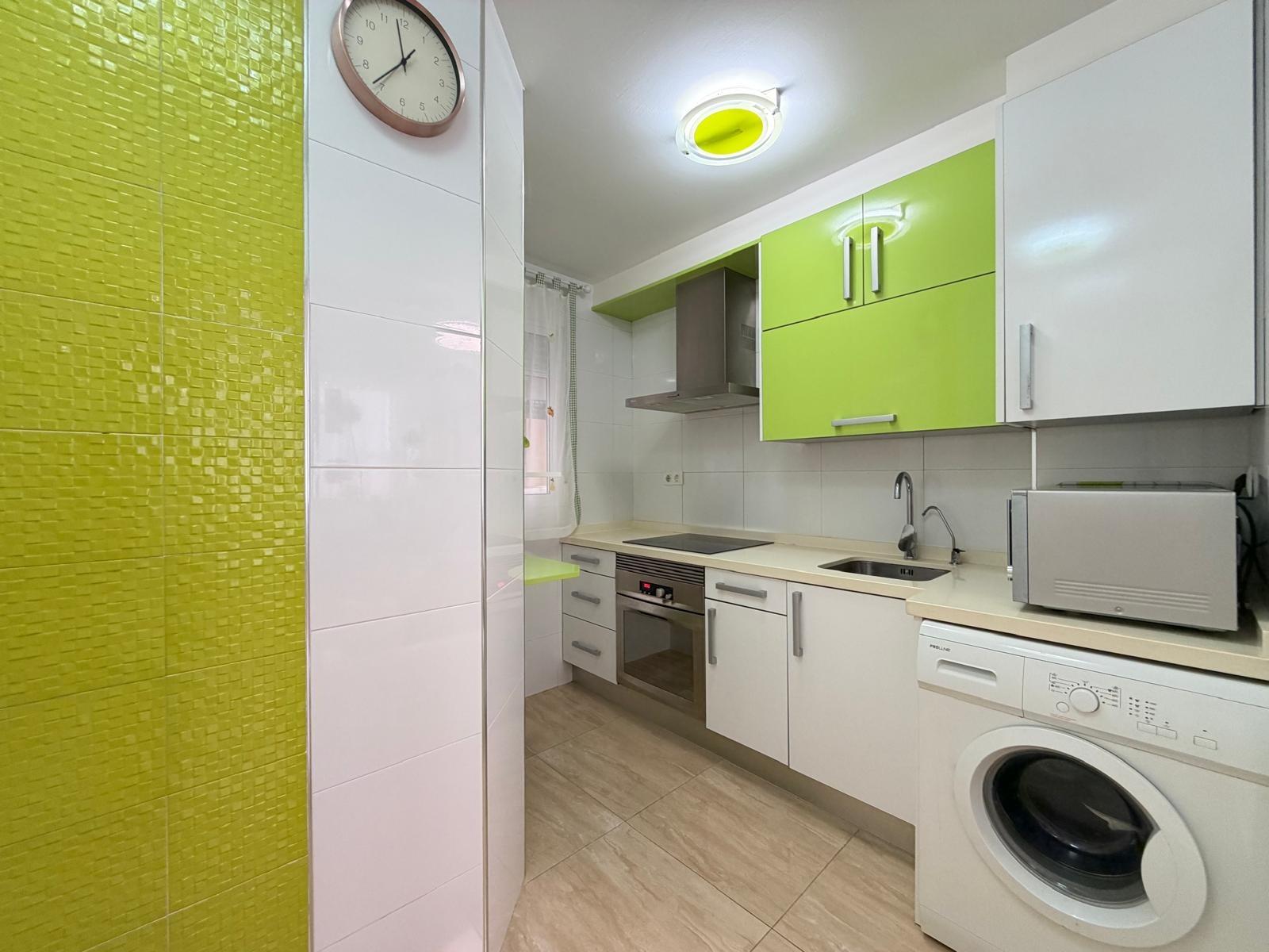 Apartment in Torrevieja, Alicante, Spain 2 bedrooms, 54 sq.m. No. 196182