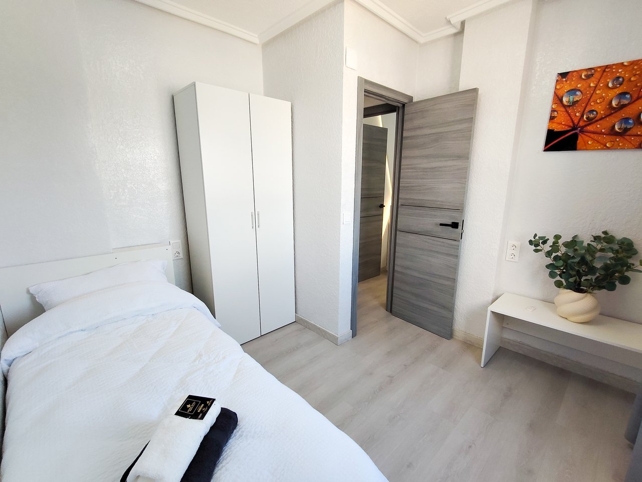 Huoneisto Torrevieja, Alicante, Espanja 3 makuuhuonetta, 75 m2 No. 196177