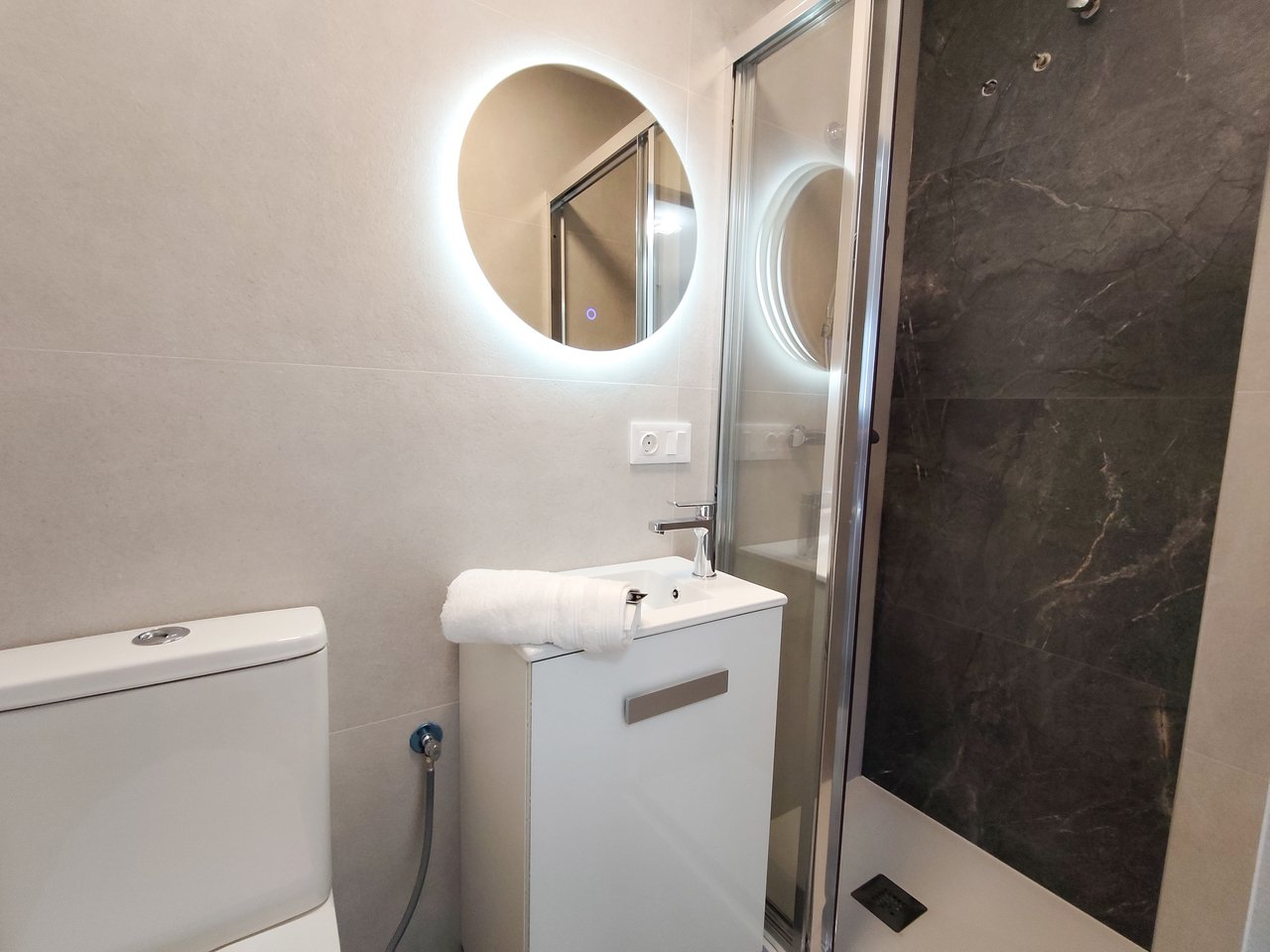 Huoneisto Torrevieja, Alicante, Espanja 3 makuuhuonetta, 75 m2 No. 196177