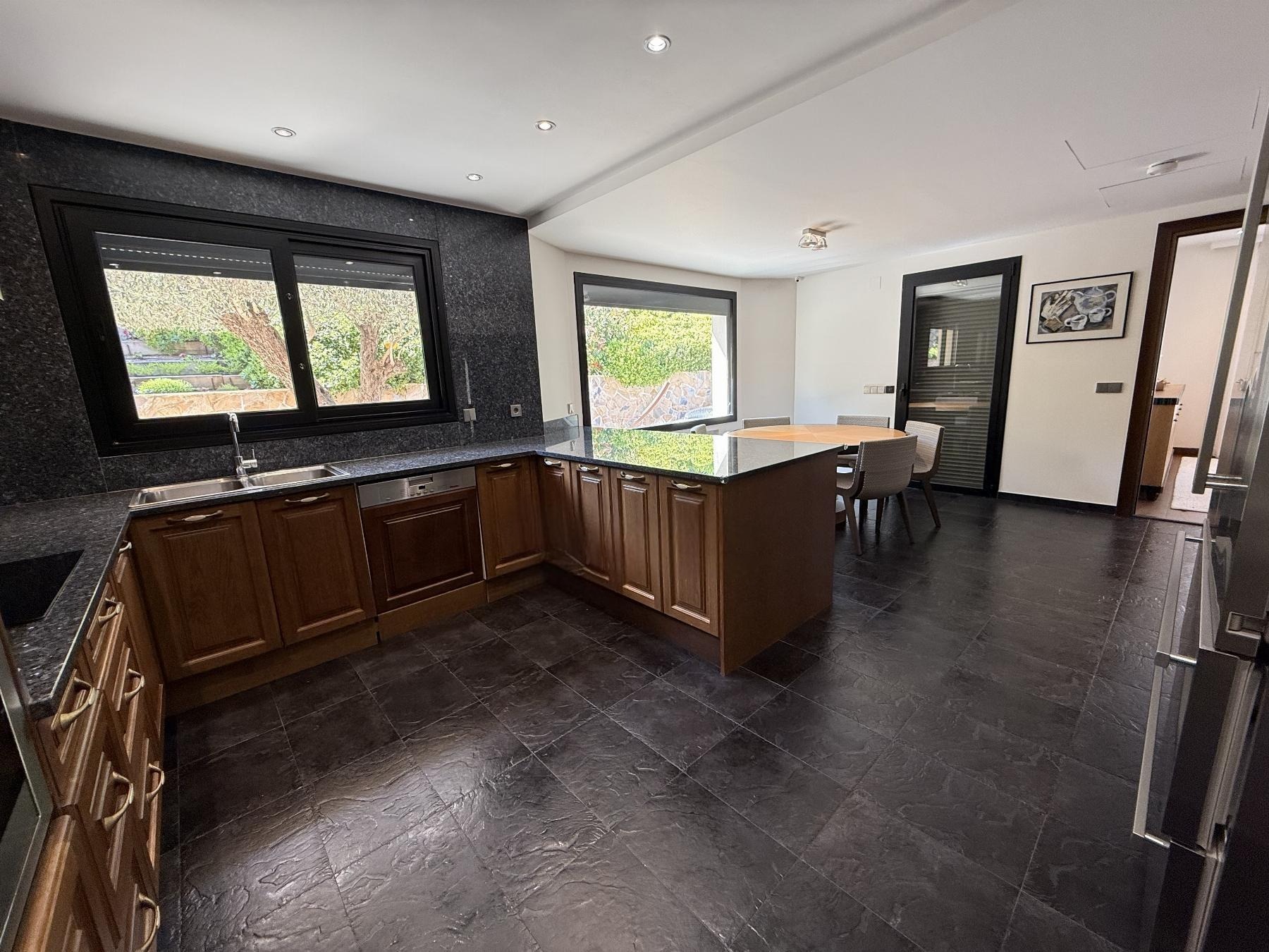 House à Santa Cristina d'Aro, Girona, Espagne 5 chambres, 895 m2 No. 140824