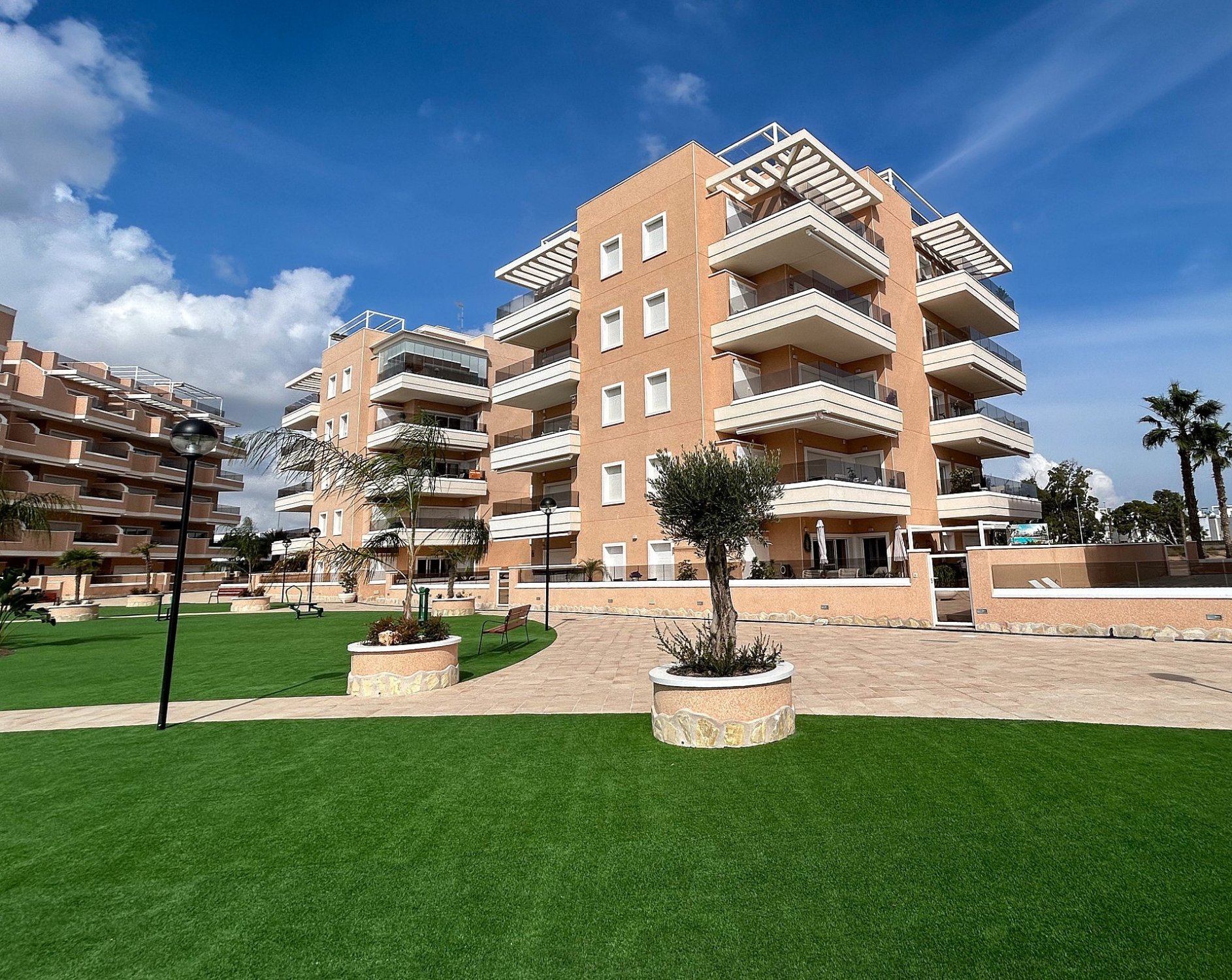 Villa i Guardamar del Segura, Alicante, Spanien 3 sovrum, 101 kvm. Nr. 144039