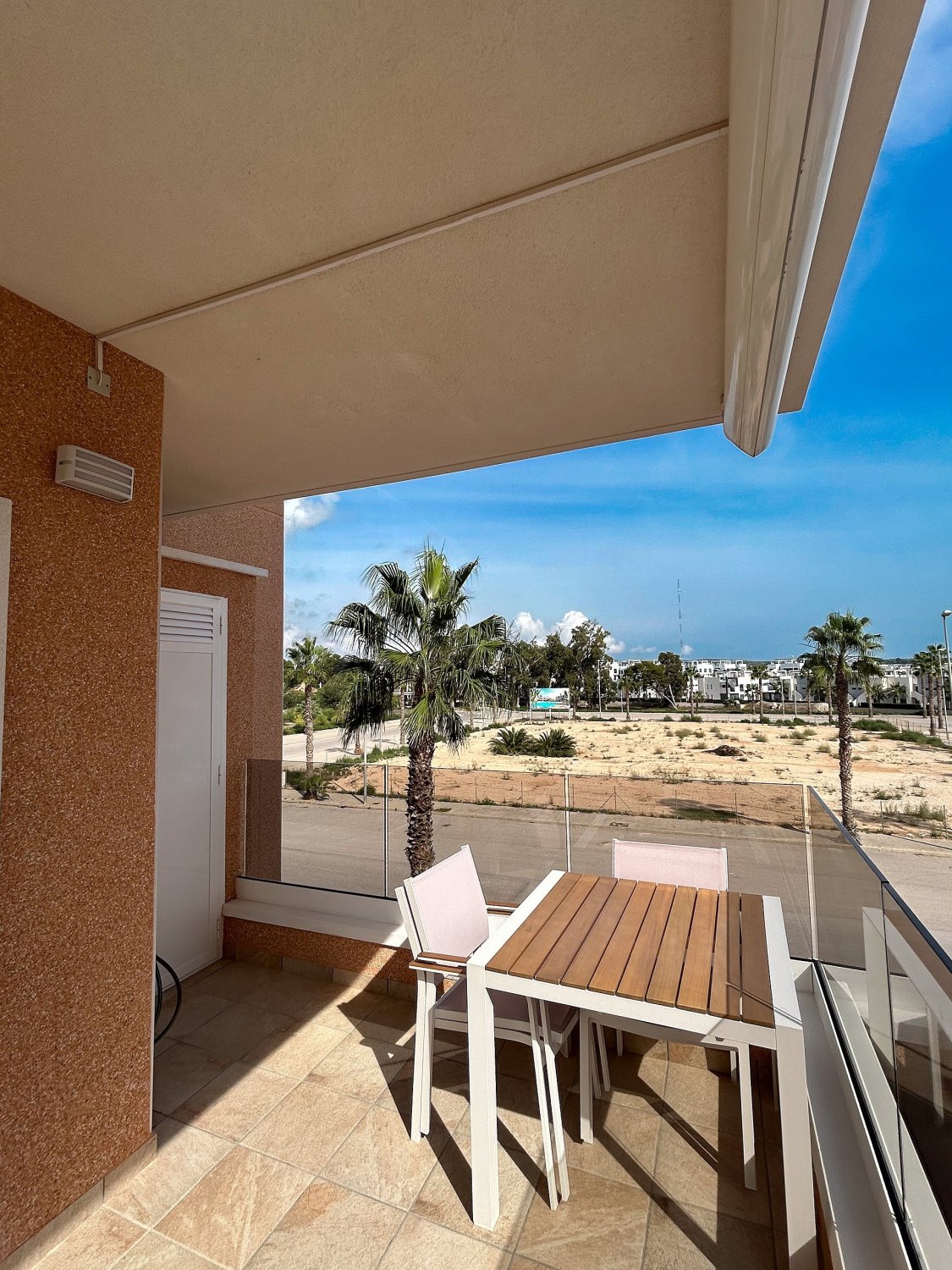 Villa i Guardamar del Segura, Alicante, Spanien 3 sovrum, 101 kvm. Nr. 144039