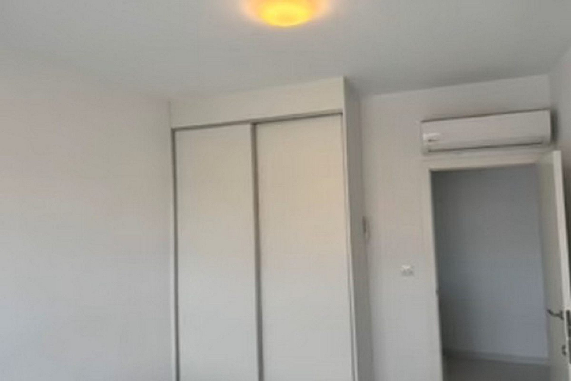 Villa i San Miguel de Salinas, Alicante, Spanien 3 sovrum, 85 kvm. Nr. 144038