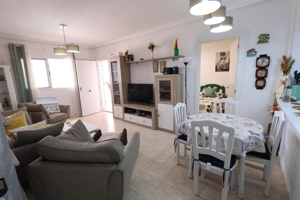 Bungalow à Alicante, Espagne 2 chambres, 85 m2 No. 196268