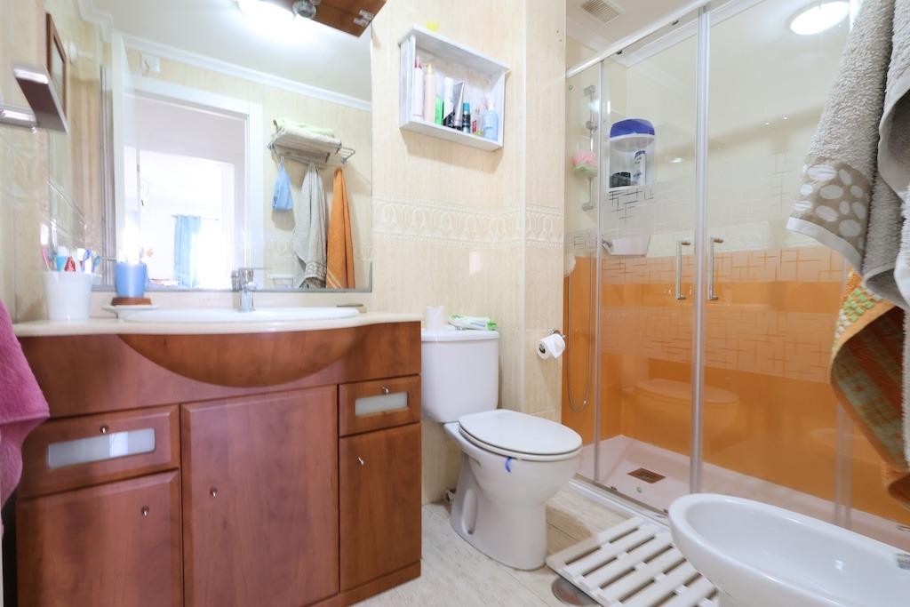 Bungalow à Alicante, Espagne 2 chambres, 85 m2 No. 196268