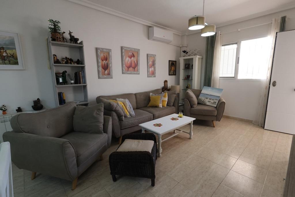 Bungalow à Alicante, Espagne 2 chambres, 85 m2 No. 196268