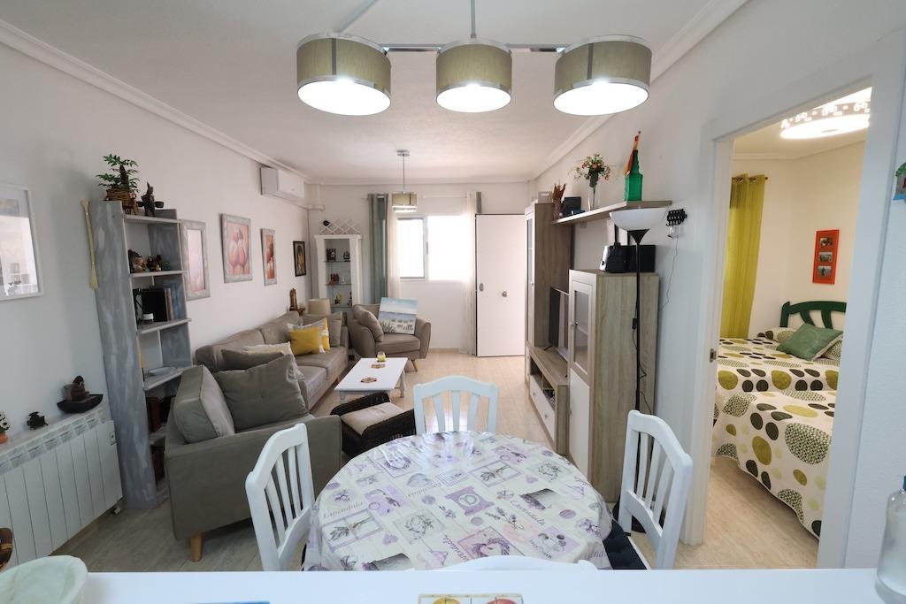 Bungalow à Alicante, Espagne 2 chambres, 85 m2 No. 196268