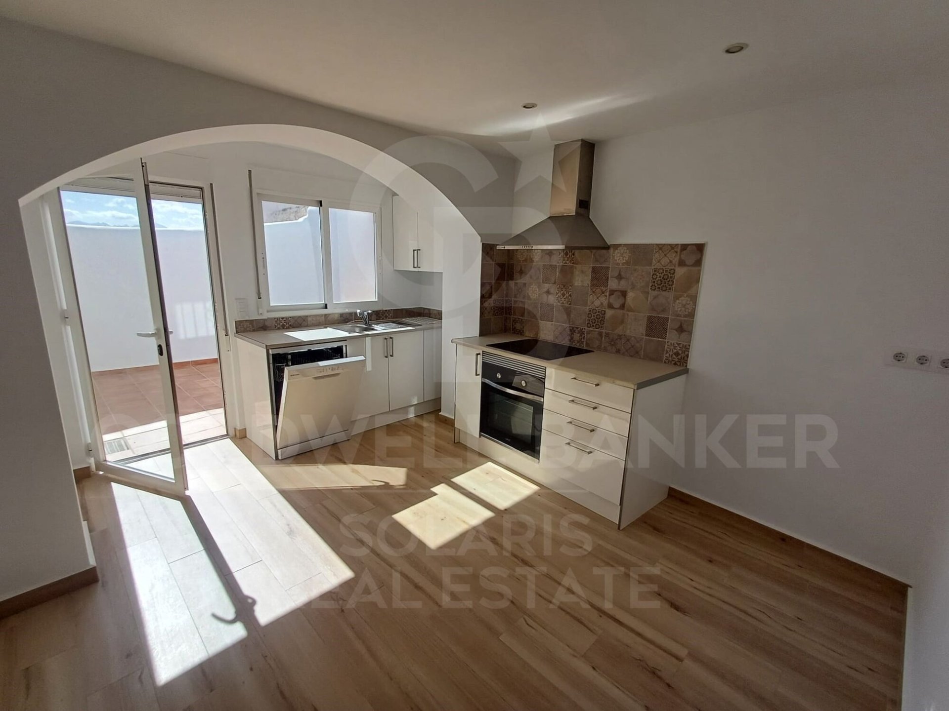 Casa a Benitachell, Alicante, Spagna 3 camere da letto, 192 mq. N° 178955