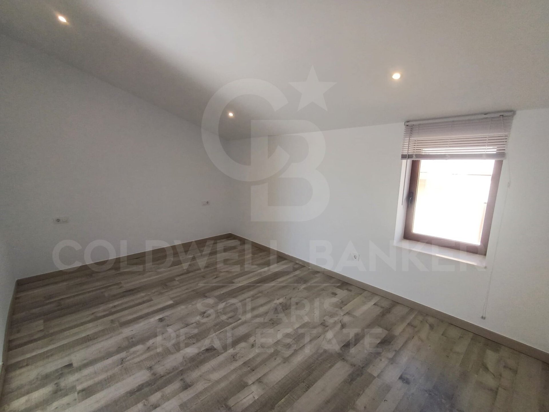 Casa a Benitachell, Alicante, Spagna 3 camere da letto, 192 mq. N° 178955