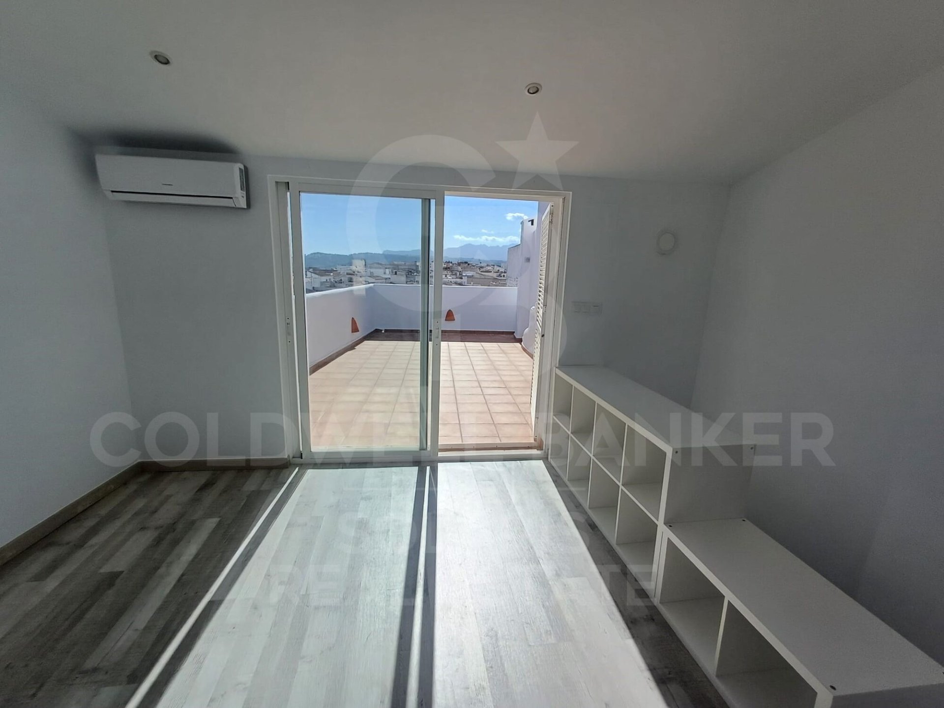 Casa a Benitachell, Alicante, Spagna 3 camere da letto, 192 mq. N° 178955