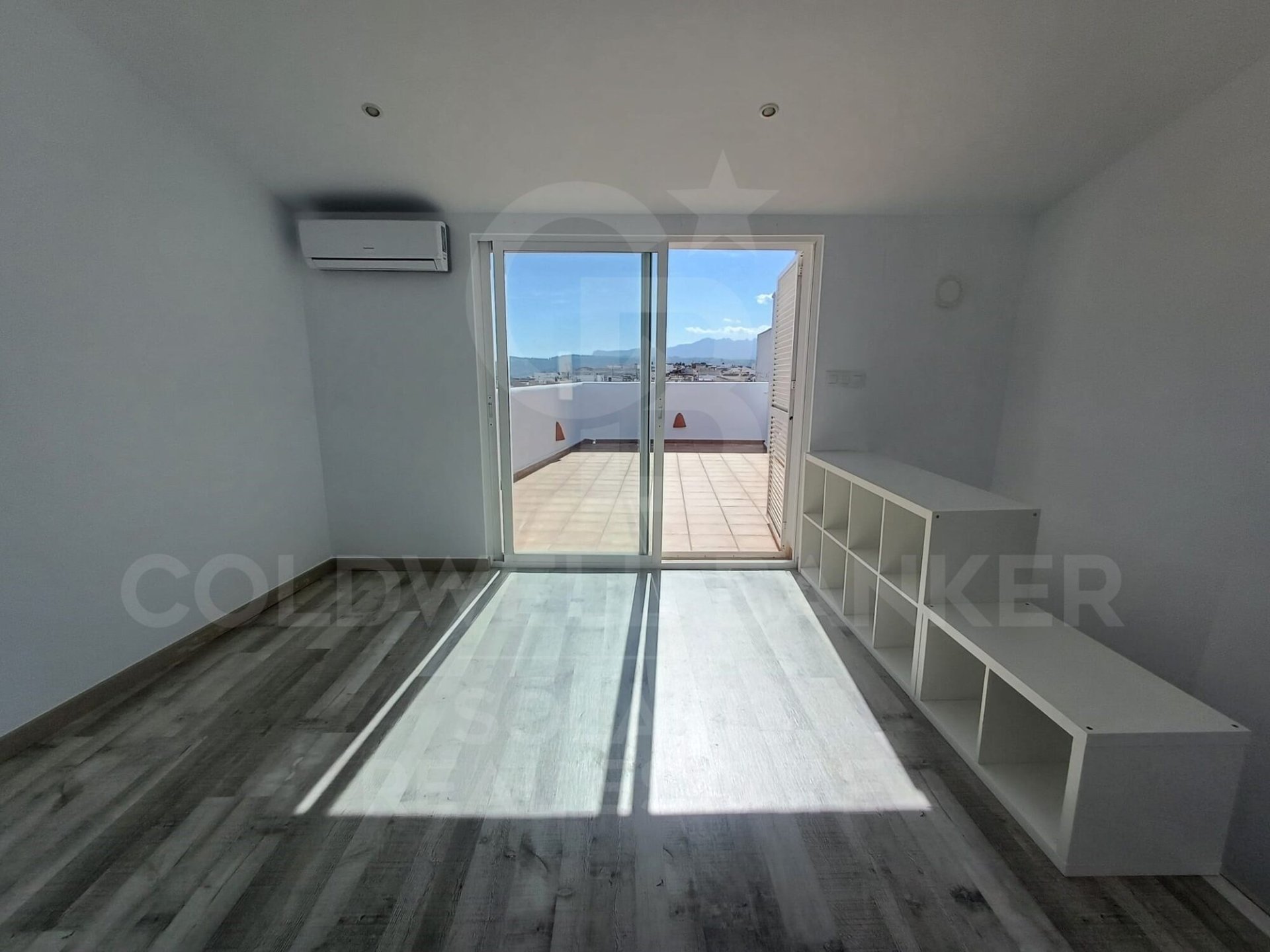 Casa a Benitachell, Alicante, Spagna 3 camere da letto, 192 mq. N° 178955