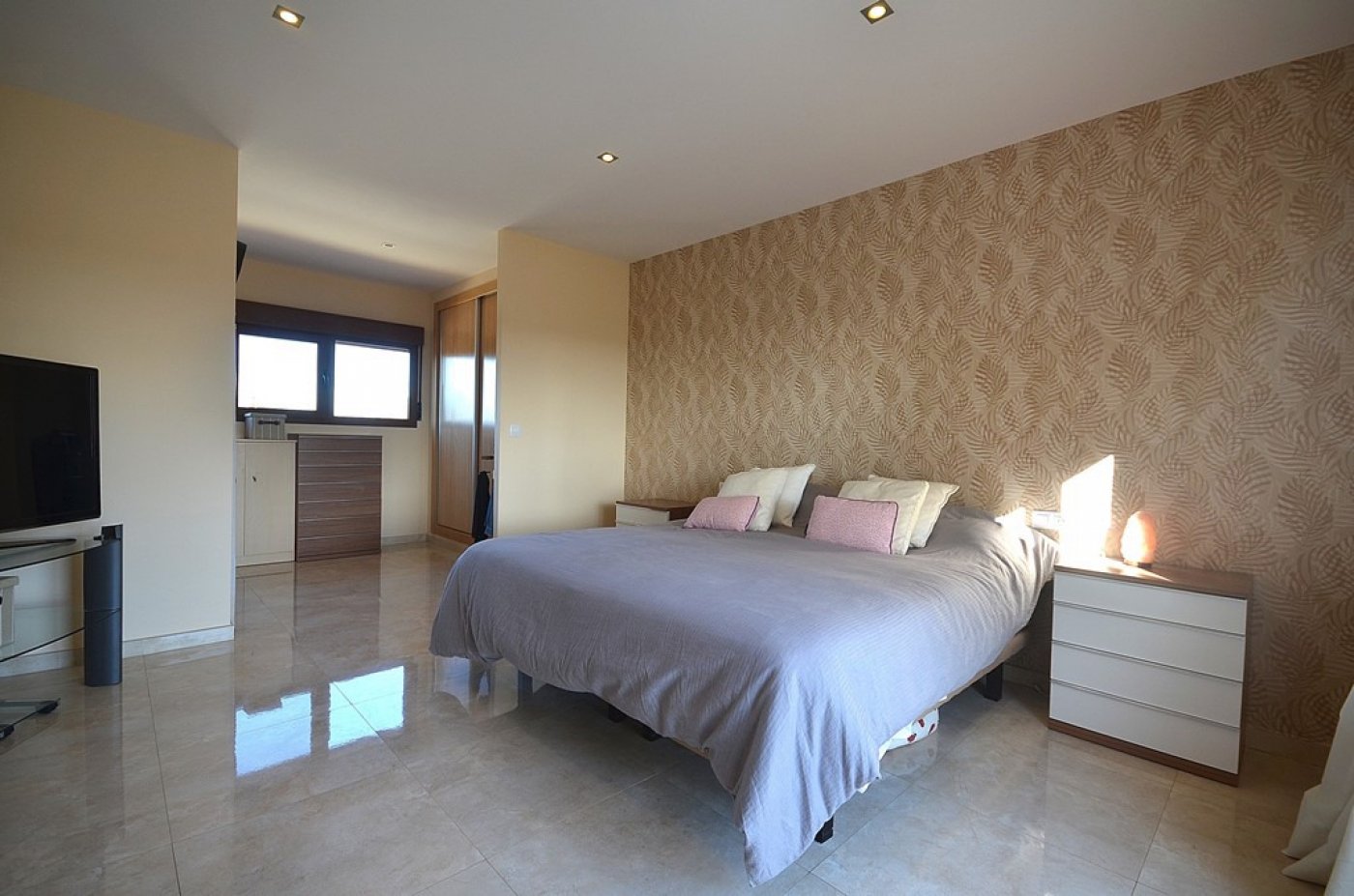 Apartamento en Albacete, España 5 dormitorios, 350 m2 No. 168793