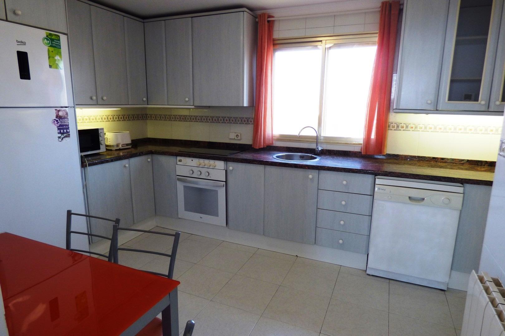 Appartamento a Cabo De Las Huertas, Alicante, Spagna 4 camere da letto, 130 mq. N° 168791