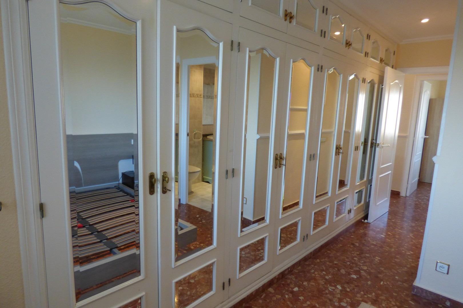 Appartamento a Cabo De Las Huertas, Alicante, Spagna 4 camere da letto, 130 mq. N° 168791