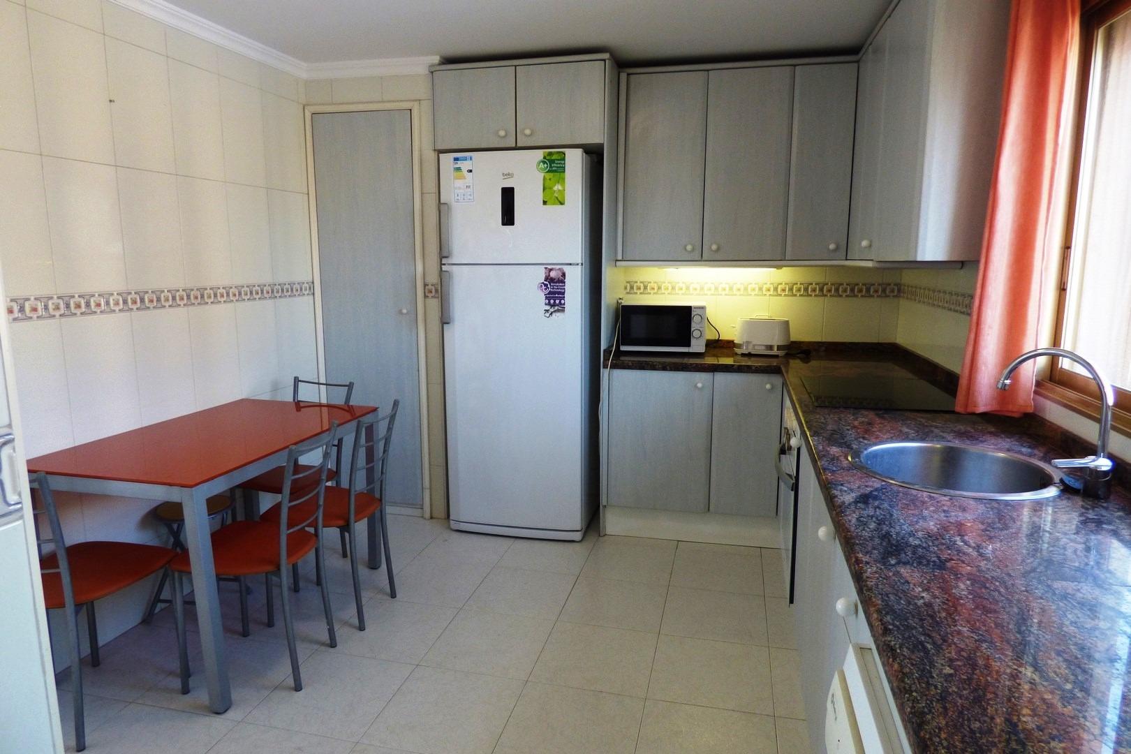 Appartamento a Cabo De Las Huertas, Alicante, Spagna 4 camere da letto, 130 mq. N° 168791