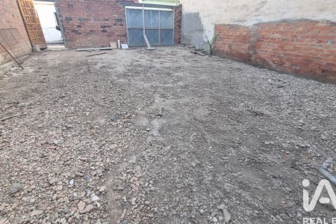 Zemes gabals Vilanova i la Geltru, Barcelona, Spānijā 122 m2 Nr. 187784