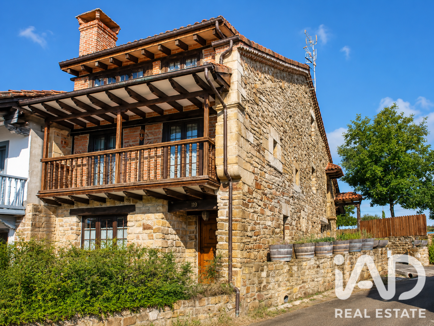 Māja Arenas de Iguna, Cantabria, Spānijā 3 istabas, 326 m2 Nr. 187786