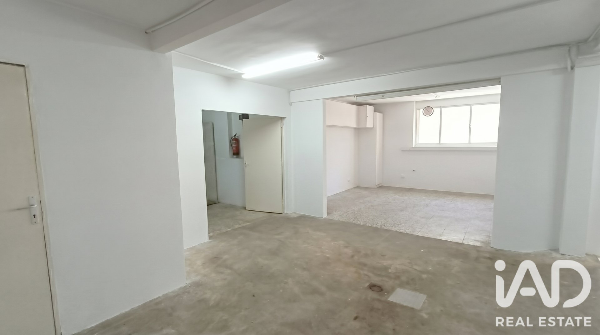 Garage i Madrid, Spanien 207 kvm. Nr. 187788