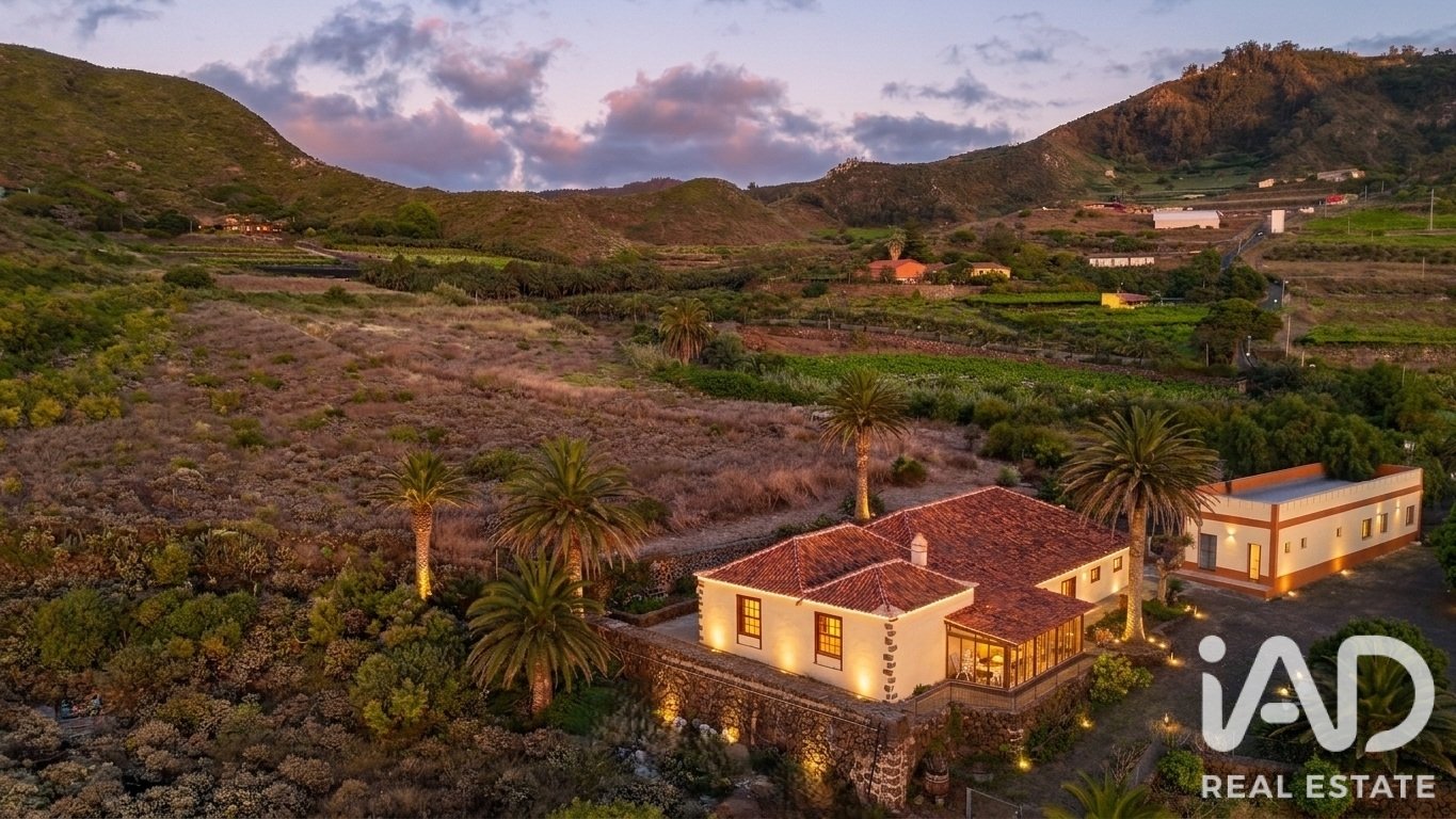 House in San Cristobal de La Laguna, Tenerife, Spanien 7 Schlafzimmer, 552 m2 Nr. 188107