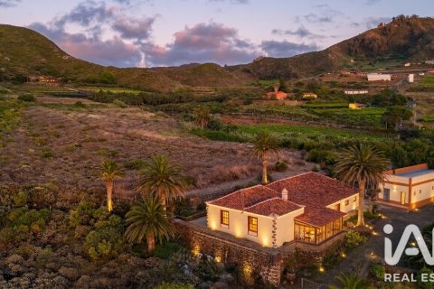 House in San Cristobal de La Laguna, Tenerife, Spain 7 bedrooms, 552 sq.m. No. 188107