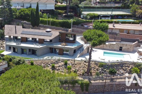 Māja Premia De Dalt, Barcelona, Spānijā 453 m2 Nr. 188104