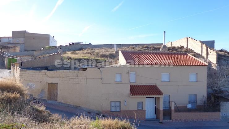 Dom w Caniles, Granada, Hiszpania 3 sypialnie, 200 mkw. nr 184019