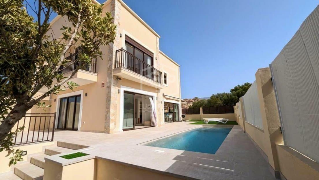 Villa in El Medano, Tenerife, Spanien 6 Schlafzimmer, 440 m2 Nr. 195647