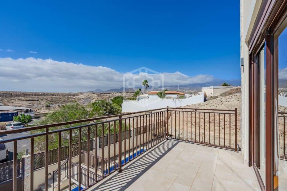 Villa in El Medano, Tenerife, Spanien 6 Schlafzimmer, 440 m2 Nr. 195647