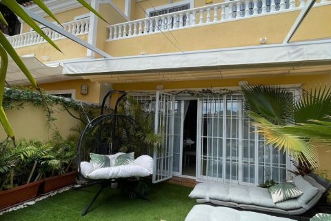 Dvīņu māja Mijas, Malaga, Spānijā 4 istabas, 300 m2 Nr. 195650