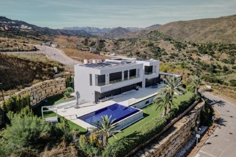 Huvila Mijas, Malaga, Espanja 5 makuuhuonetta, 832 m2 No. 148817
