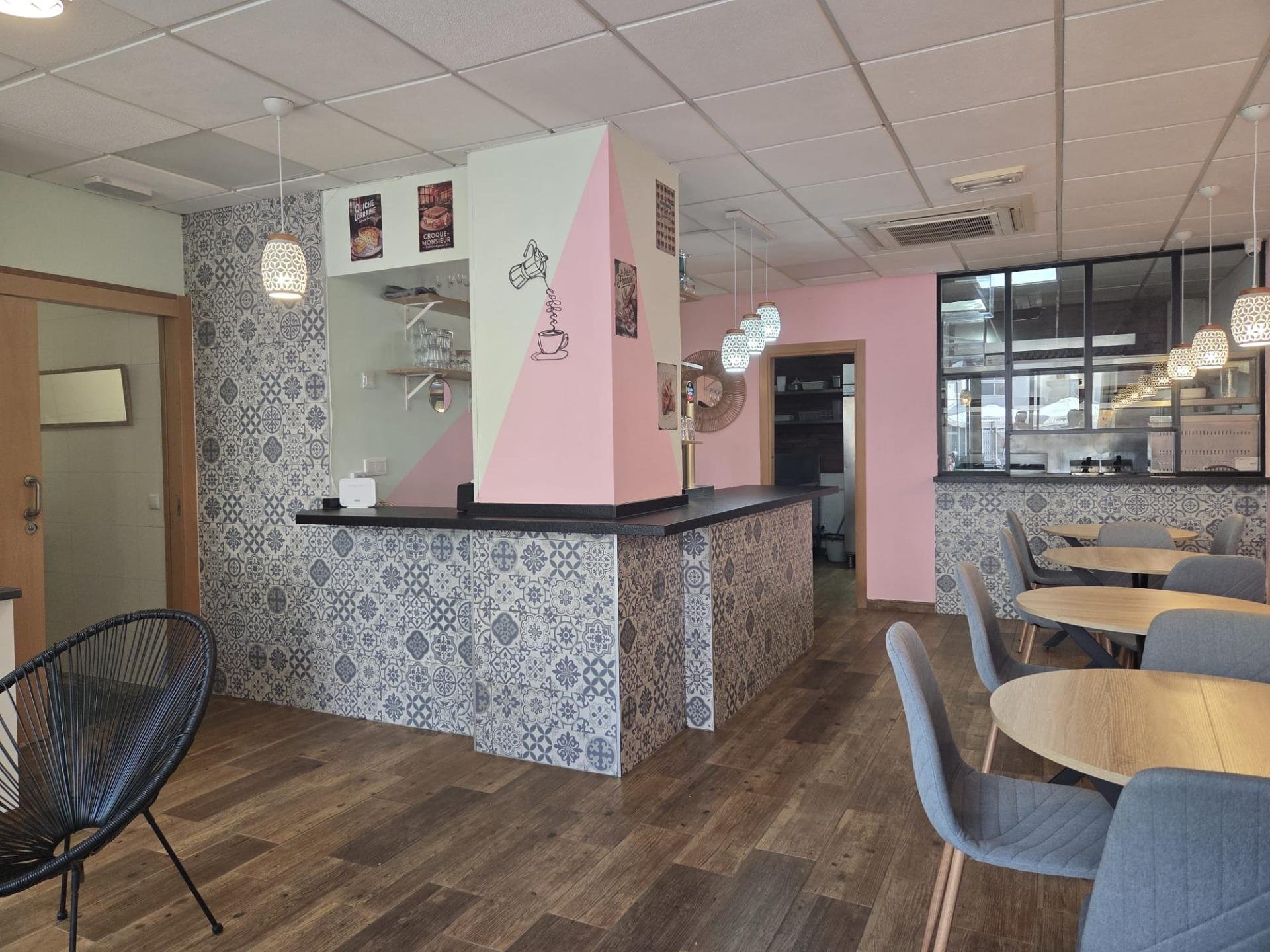 Propiedad comercial en El Campello, Alicante, España 2 dormitorios, 85 m2 No. 181273