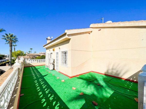 House in Ciudad Quesada, Alicante, Spain 5 bedrooms, 300 sq.m. No. 181275