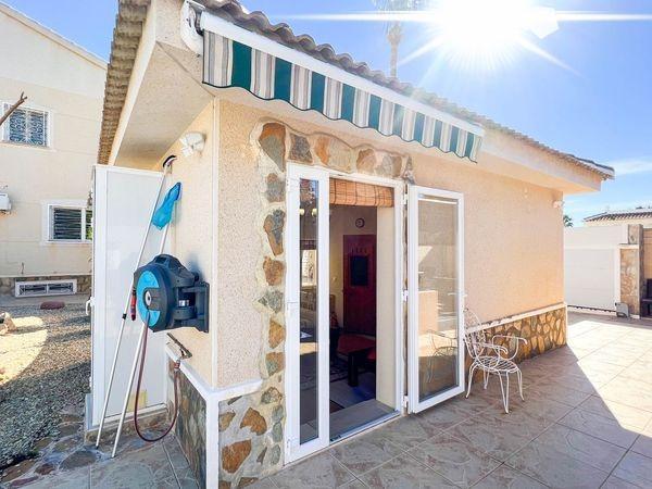 House in Ciudad Quesada, Alicante, Spain 5 bedrooms, 300 sq.m. No. 181275