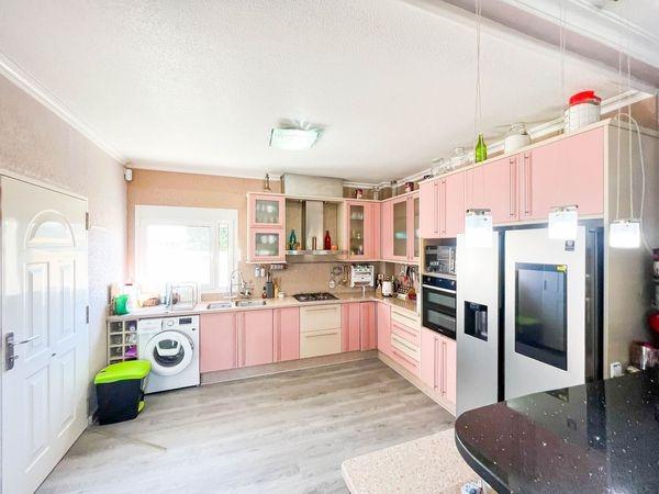 House in Ciudad Quesada, Alicante, Spain 5 bedrooms, 300 sq.m. No. 181275