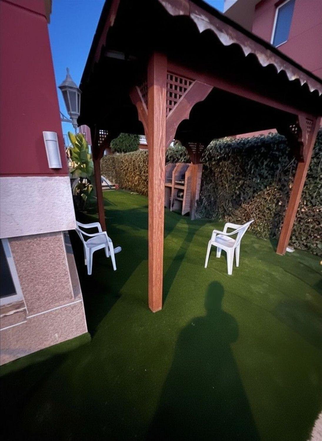 Hus i San Juan, Alicante, Spanien 3 sovrum, 220 kvm. Nr. 181274