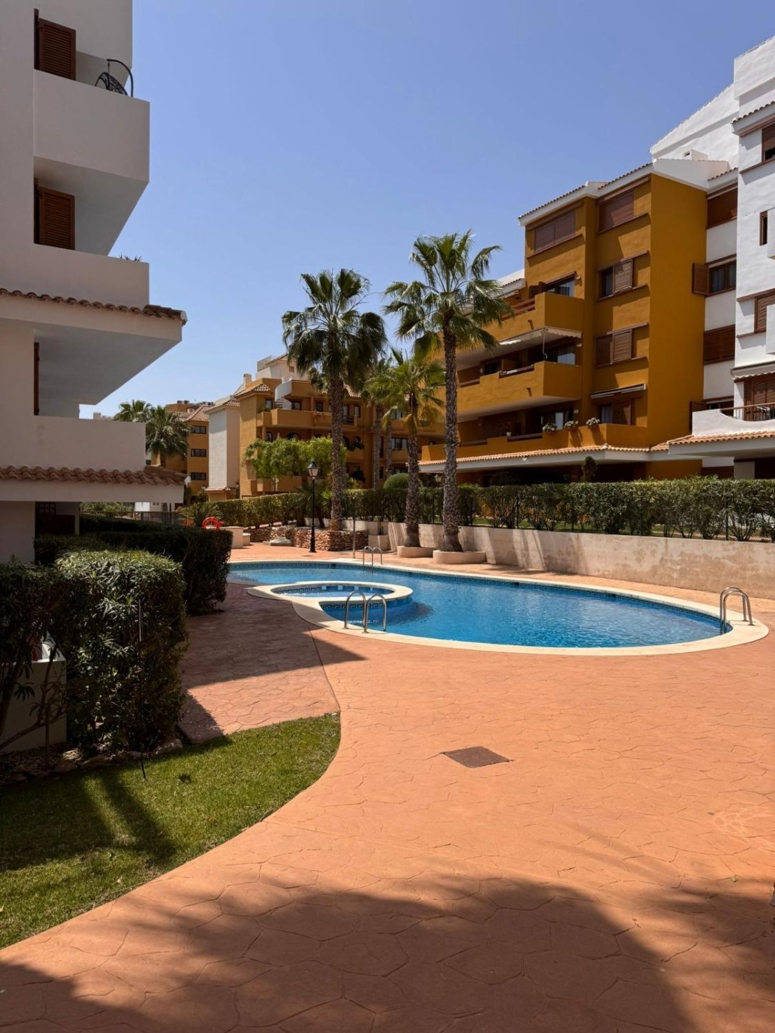 Apartment in Torrevieja, Alicante, Spain 80 sq.m. No. 181277
