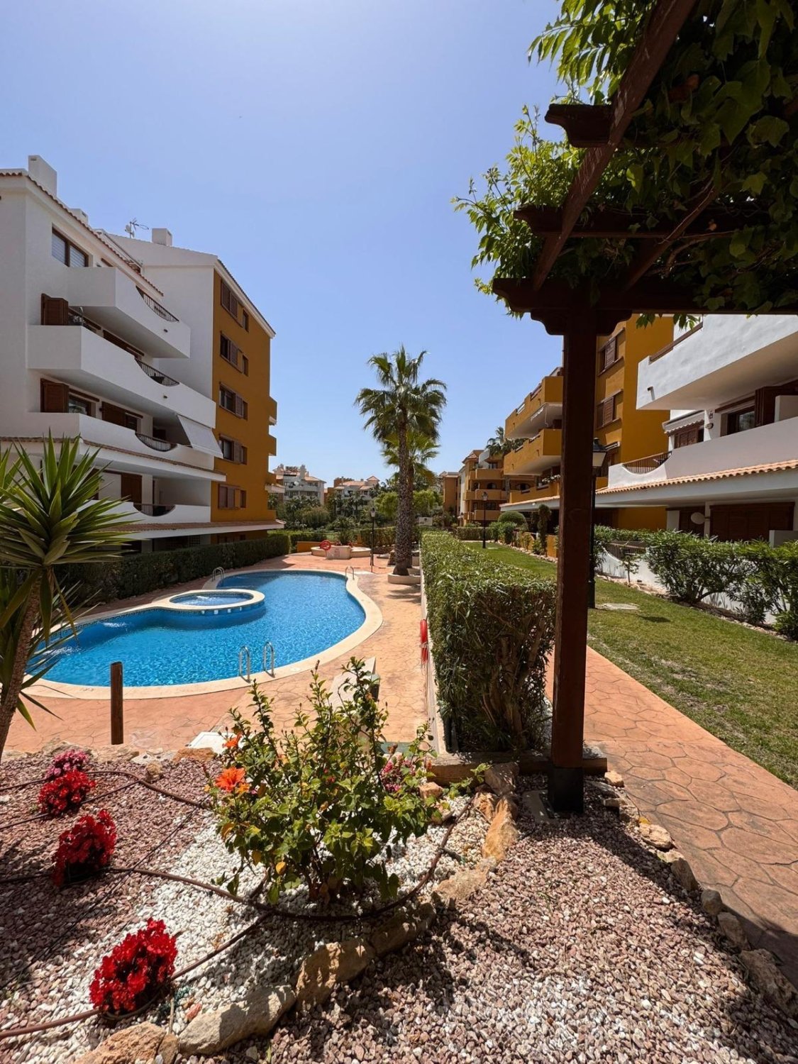 Apartment in Torrevieja, Alicante, Spain 80 sq.m. No. 181277