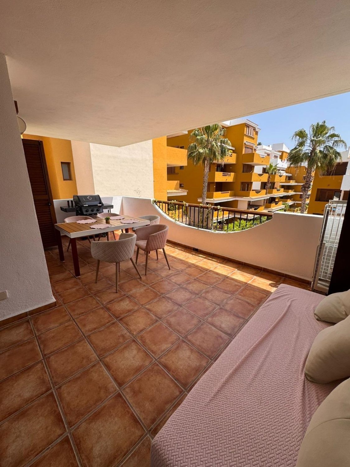 Apartment in Torrevieja, Alicante, Spain 80 sq.m. No. 181277