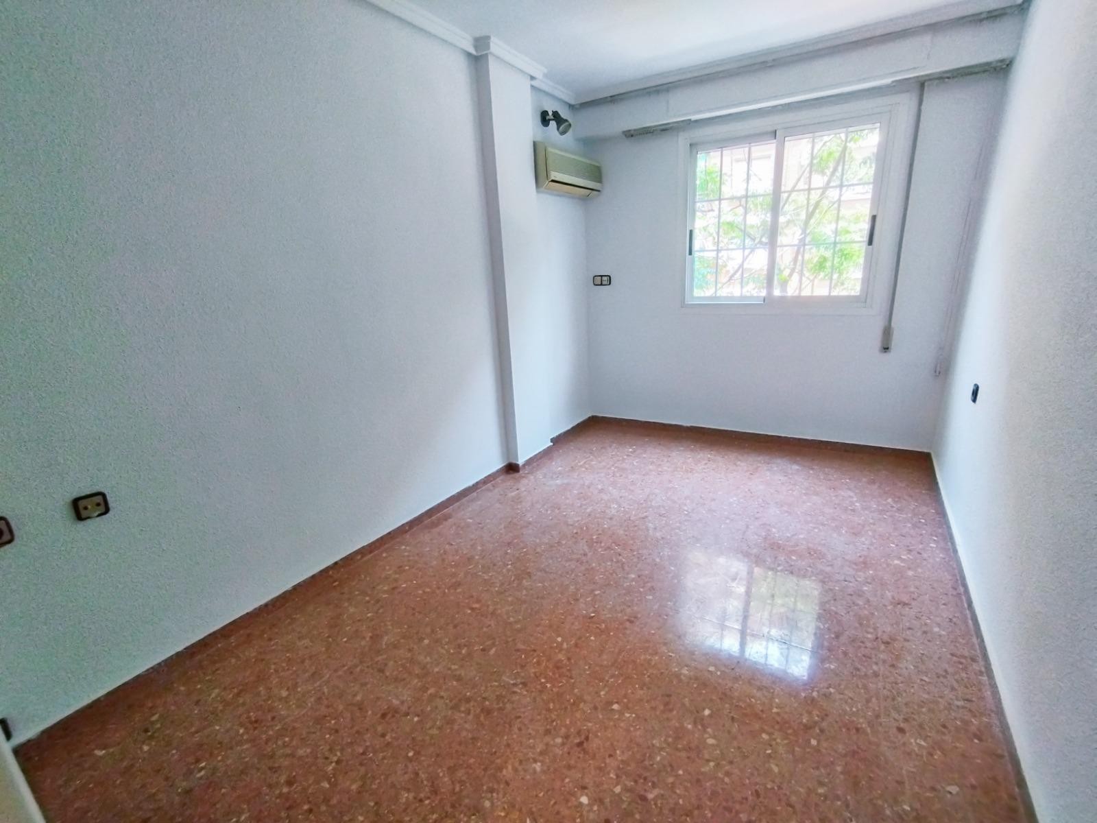 Dzīvoklis Valencia, Spānijā 4 istabas, 118 m2 Nr. 133428