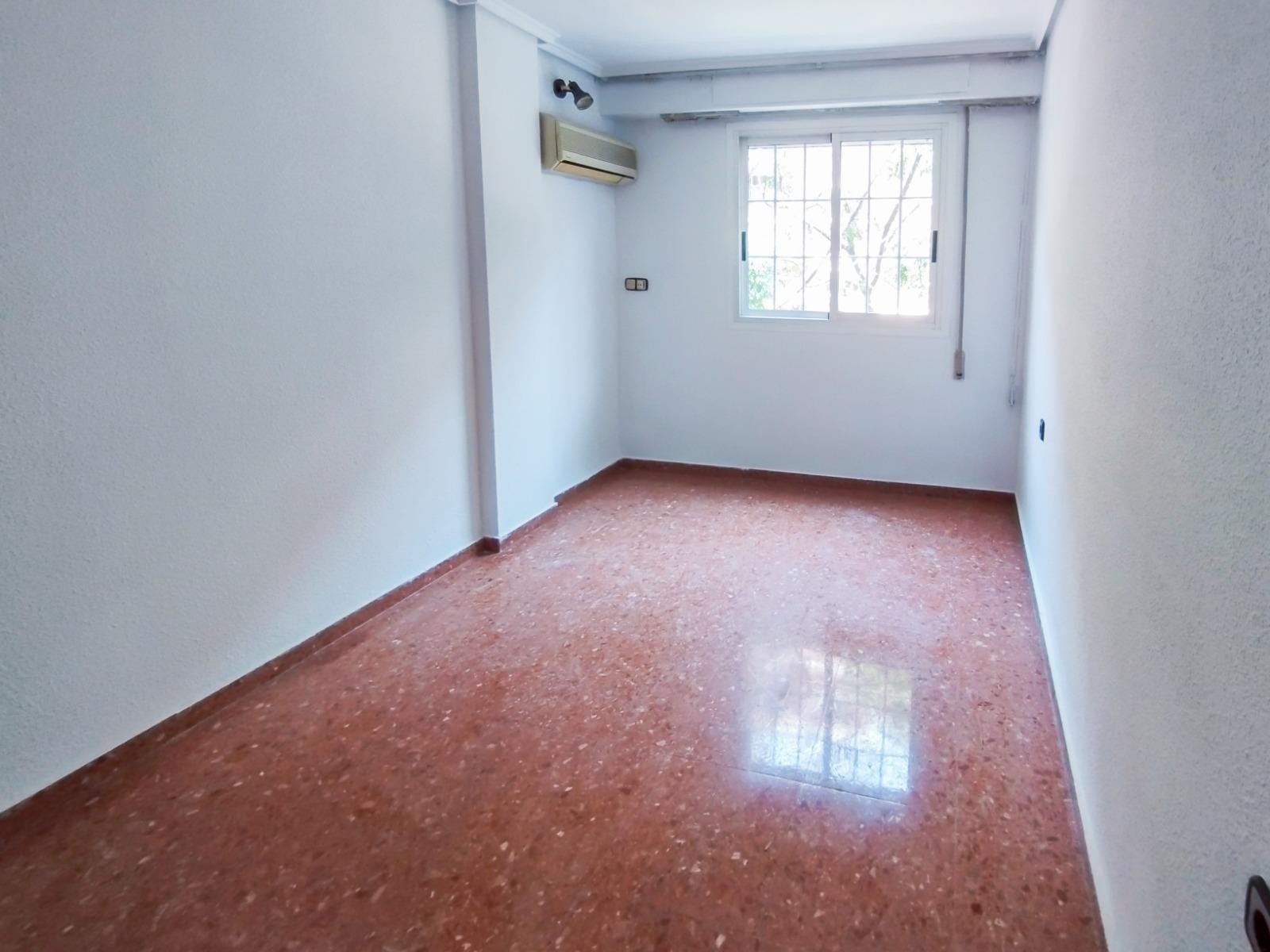 Dzīvoklis Valencia, Spānijā 4 istabas, 118 m2 Nr. 133428