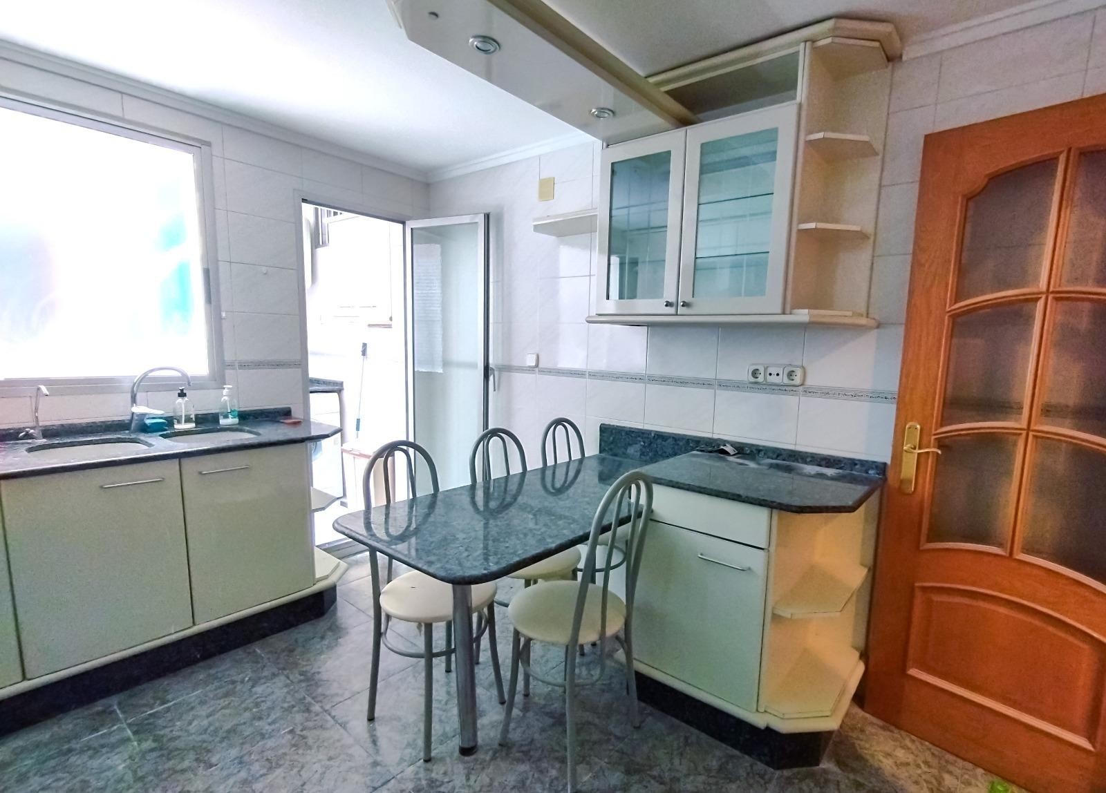 Dzīvoklis Valencia, Spānijā 4 istabas, 118 m2 Nr. 133428